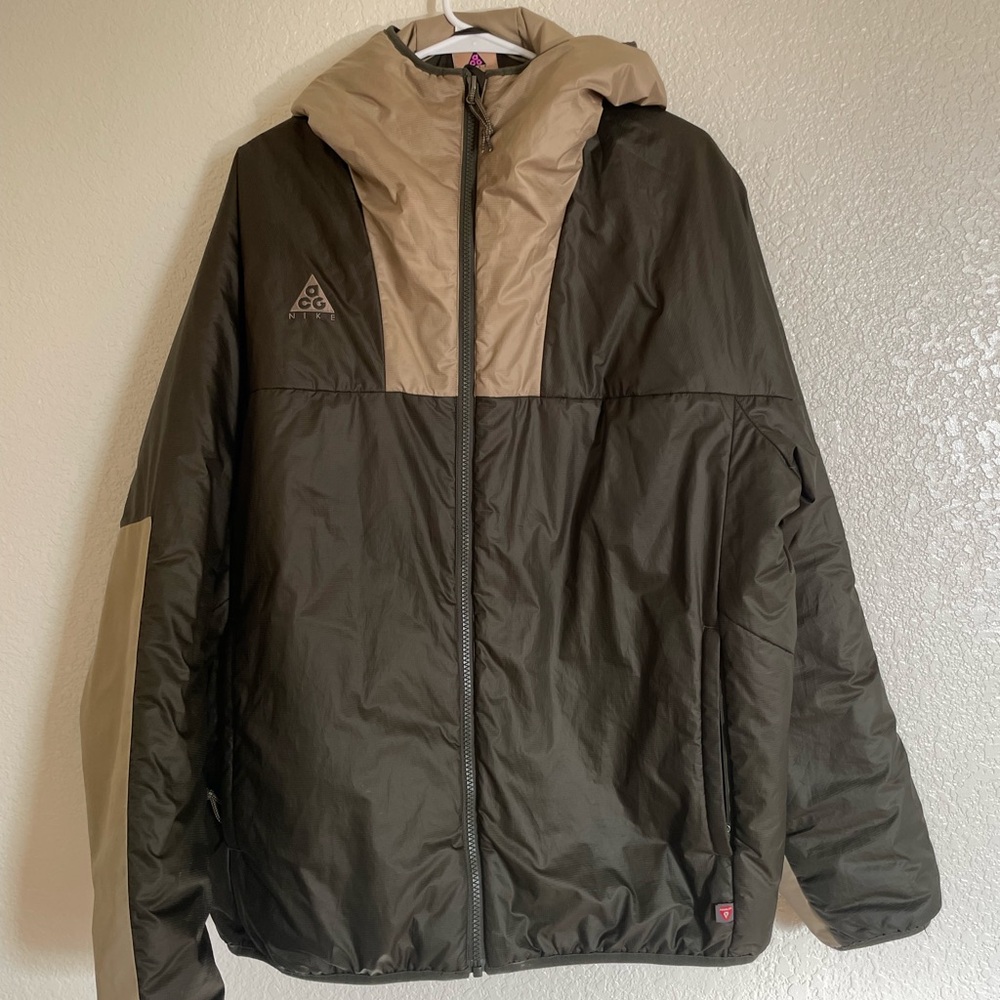 Nike Two-Tone Jacket - Olive and Tan